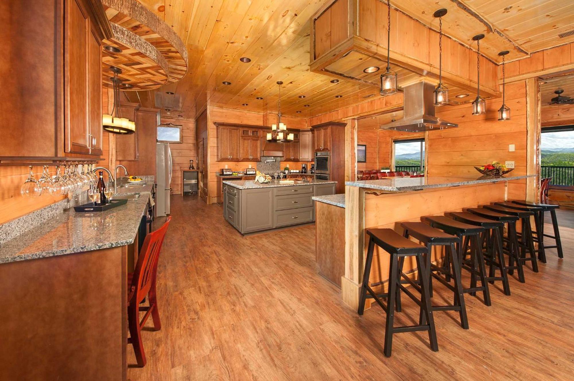 Skyview Mansion:13Bdrm, 17Bath, Sleeps 70, Indoor Pool, Amazing Views Villa Pigeon Forge Buitenkant foto
